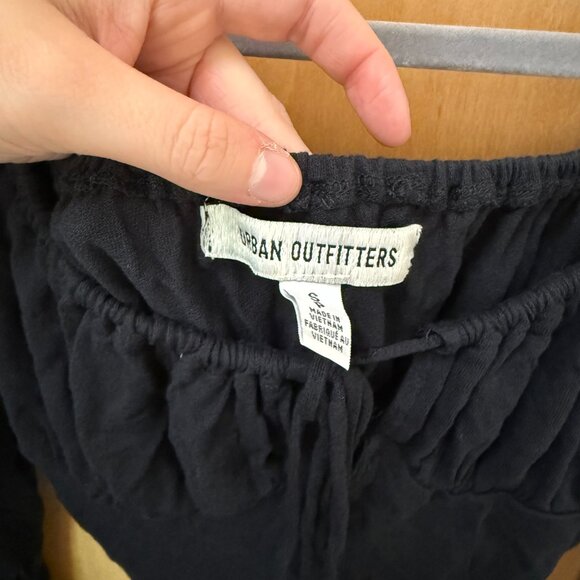 Urban Outfitters ruched black peasant crop top long sleeve S - Picture 2 of 4